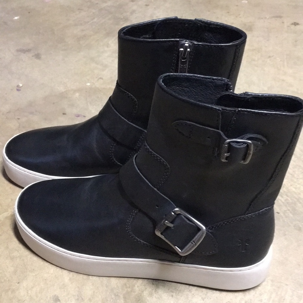 FRYE Lena Leather Engineer Boots~6M~NEW